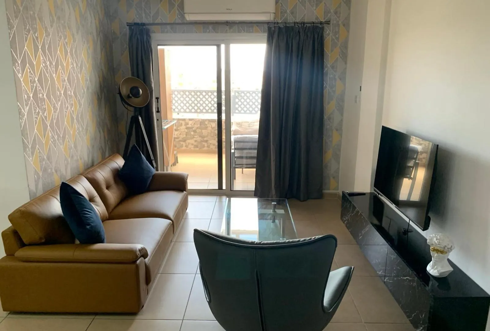 Sunshine Escape Apartment Larnaca