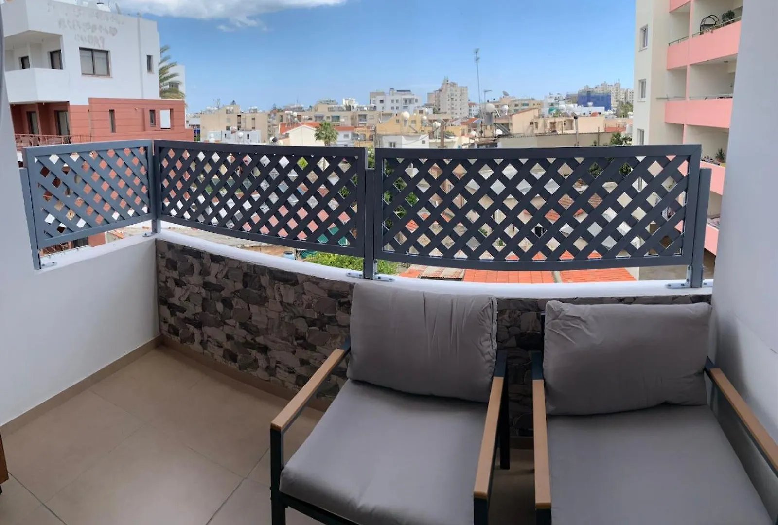 Sunshine Escape Apartment Larnaca